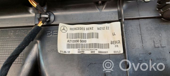 Mercedes-Benz CLS C218 X218 Sisälämmityksen ilmastoinnin korin kokoonpano A2128305060