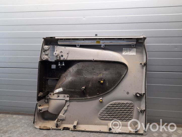 Chrysler Pacifica Takaoven verhoilu 5RP651D2AH