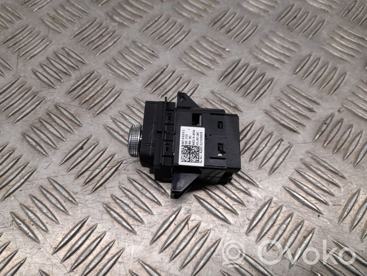 Audi A5 Interruttore di controllo dell’audio 8W1919616D