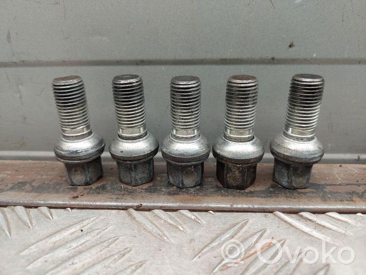 Audi A8 S8 D4 4H Nuts/bolts 