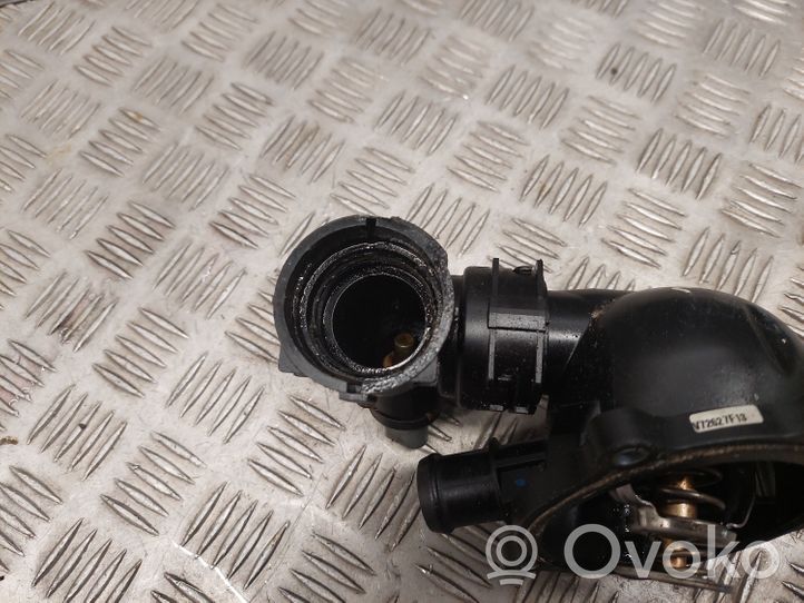 Audi A7 S7 4G Termostat / Obudowa termostatu 079121115AQ