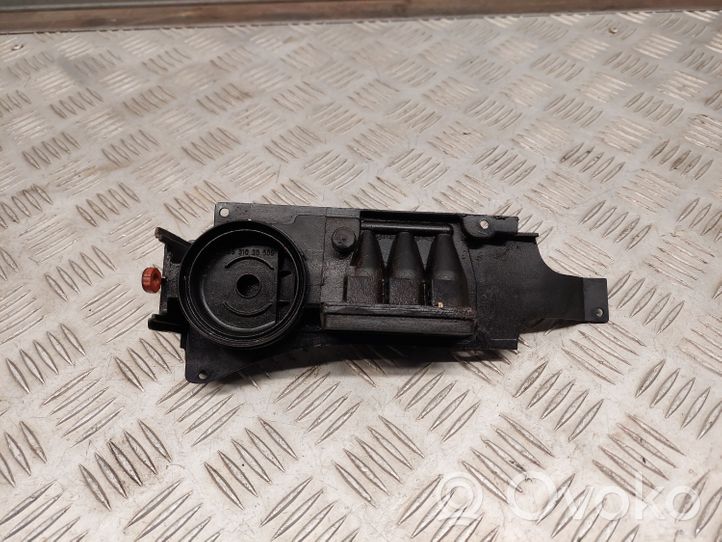 Audi Q7 4M Separatore dello sfiato dell’olio 022103515A