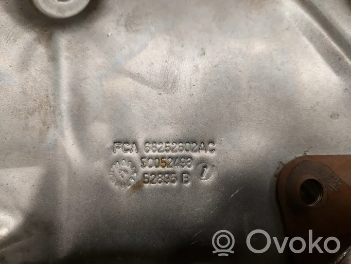 Alfa Romeo Stelvio Osłona termiczna komory silnika 68252602AC