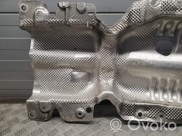 Audi Q3 F3 Osłona termiczna rury wydechowej 5QA825613E