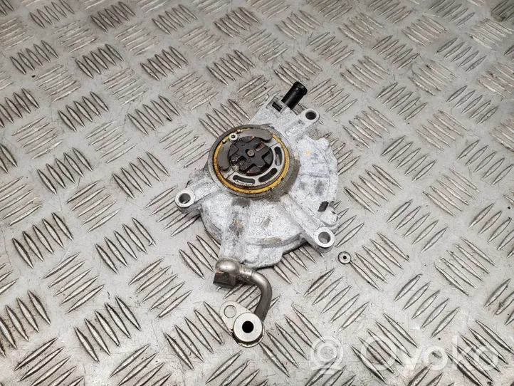 Audi A8 S8 D4 4H Unterdruckpumpe Vakuumpumpe 07L145100F