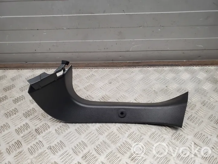 Lexus NX Rivestimento laterale del portellone posteriore/bagagliaio 6793778010