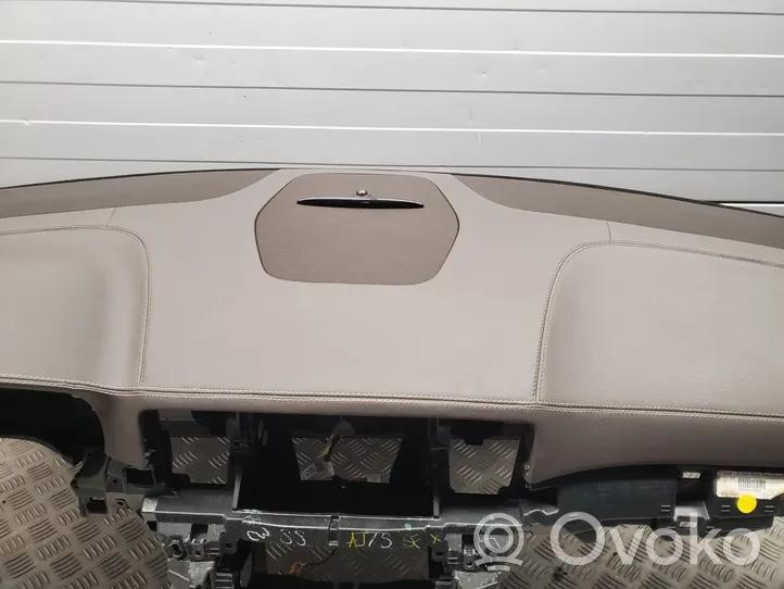 Mercedes-Benz GL X166 Panelė A1666800487