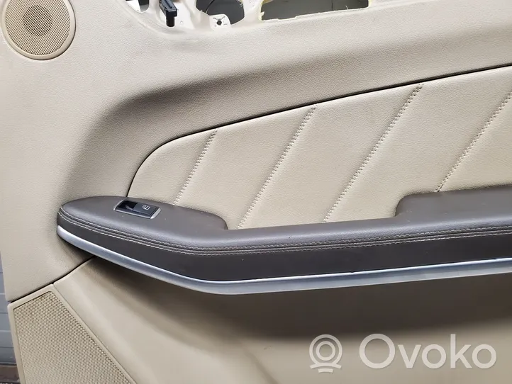 Mercedes-Benz GL X166 Apmušimas galinių durų (obšifke) A1667301270