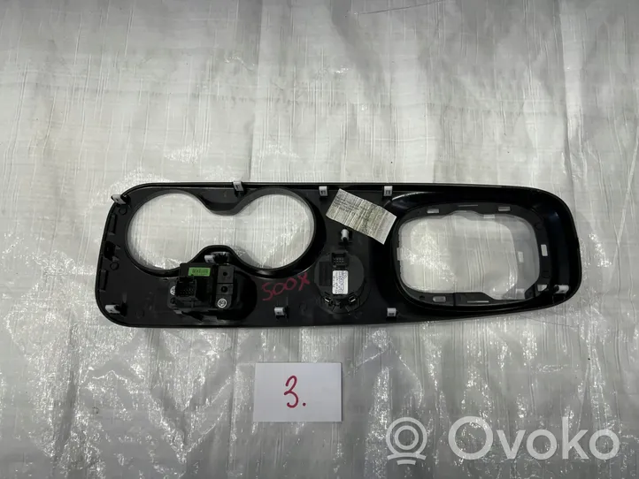 Fiat 500X Rivestimento in plastica cornice della leva del cambio 