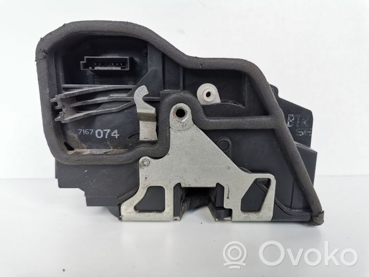 BMW 1 E81 E87 Serrure de porte avant 7167074