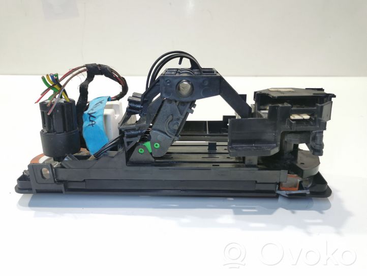 BMW 3 E30 Climate control unit 1376903