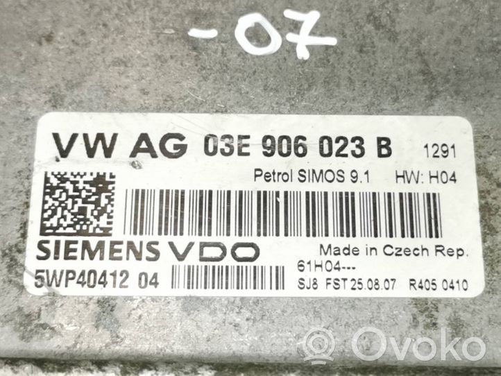 Volkswagen Polo IV 9N3 Calculateur moteur ECU 03E906023B