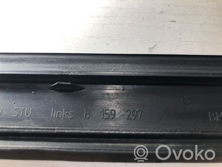 BMW 5 E39 Takaoven lista (muoto) 8159297