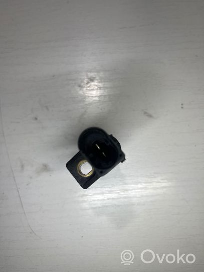 Mercedes-Benz Vito Viano W639 Sensor de posición del cigüeñal A0031532828