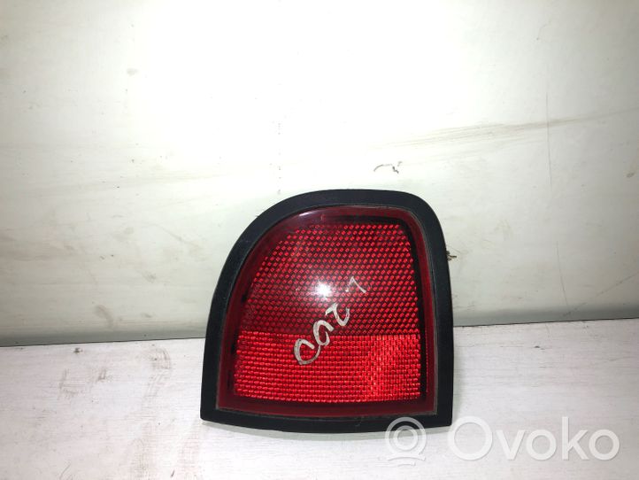 Mitsubishi L200 Odblask lampy tylnej 25016641