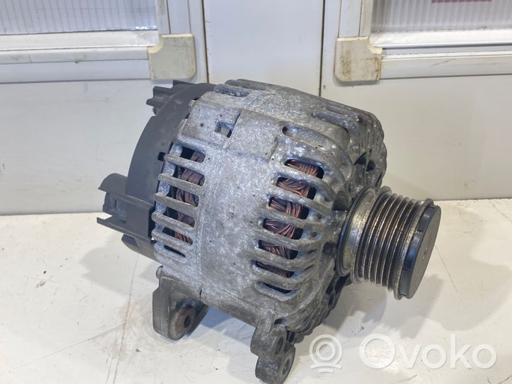 Volkswagen PASSAT B6 Generator/alternator 06F903023C