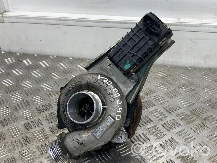 Volvo V70 Turboahdin 30757079