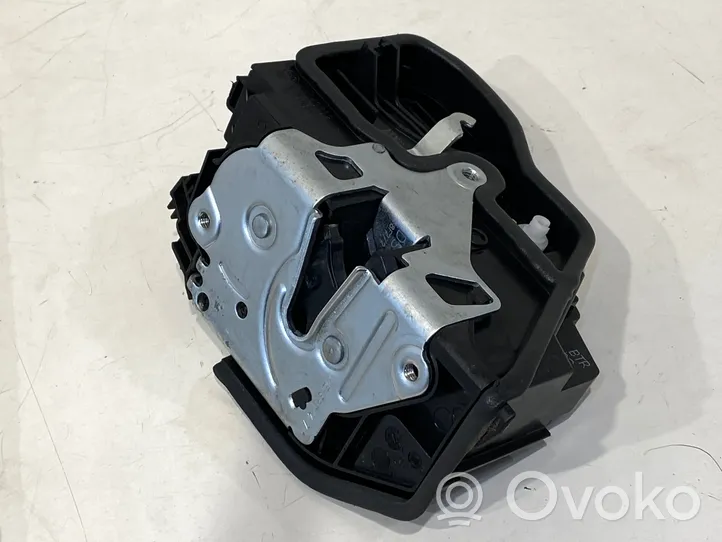 BMW 5 F10 F11 Serrure de porte avant 7202146