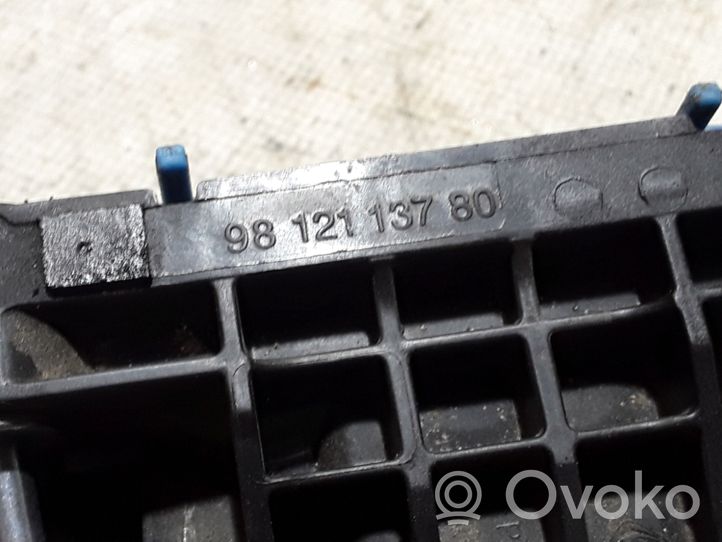 Peugeot 3008 II Termostat / Obudowa termostatu 9812113780