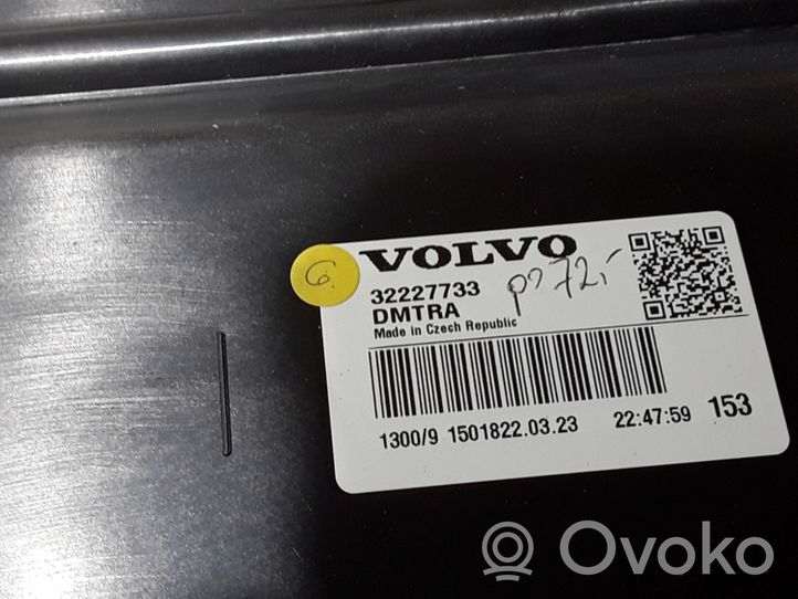 Volvo XC40 Radiatoriaus oro nukreipėjas (-ai) 32227733