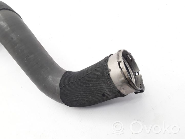 Renault Megane III Tube d'admission de tuyau de refroidisseur intermédiaire 1073746S01