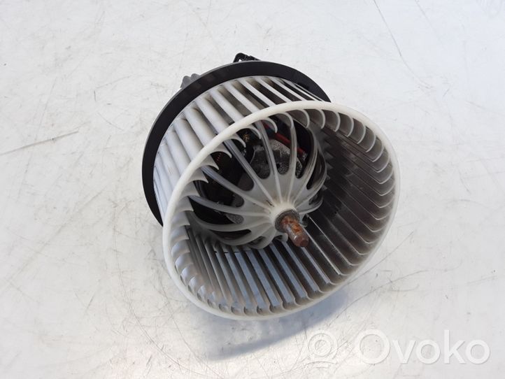 Volvo XC60 Radiator cooling fan shroud 