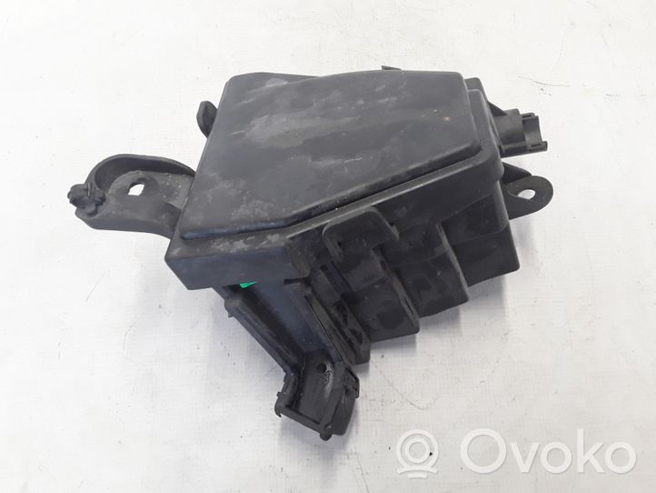 Dacia Duster Fuse module 