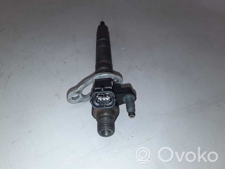 Volvo C70 Fuel injector 