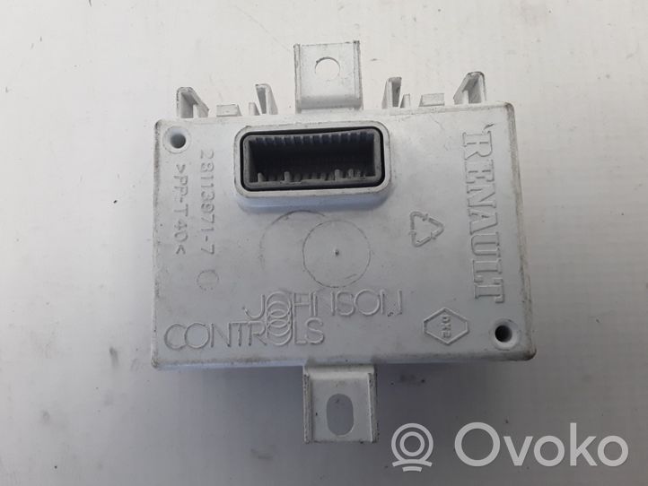 Renault Clio III Unité / module navigation GPS 280380655R