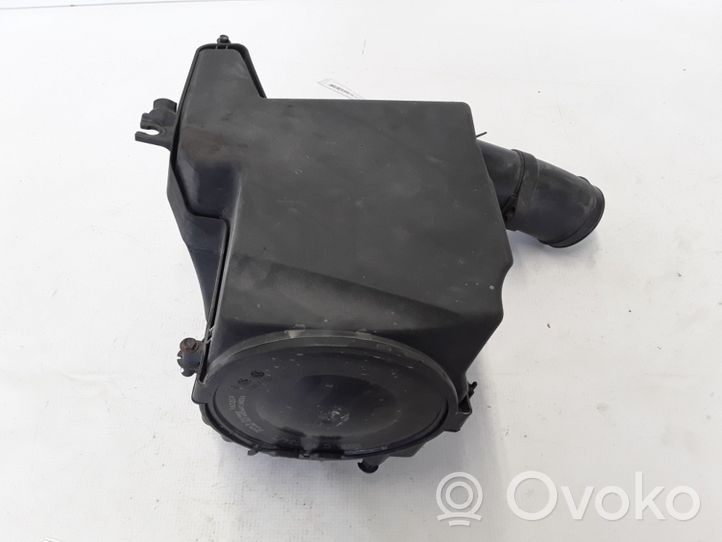 Volvo S40 Oro filtro dėžė 31261507