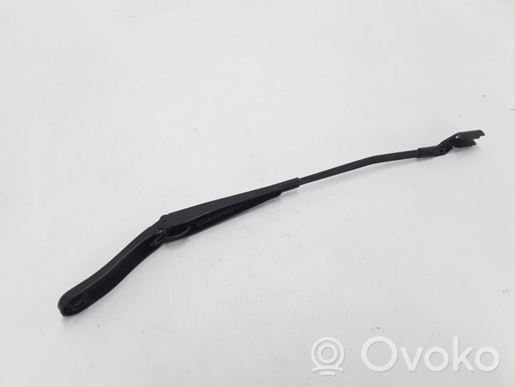 Volvo S60 Front wiper blade arm 