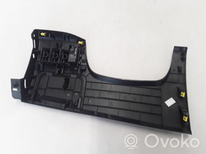 Renault Twingo III Otros repuestos del interior 689210435R