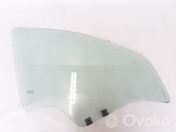 Dacia Duster Front door window glass four-door 8200733026