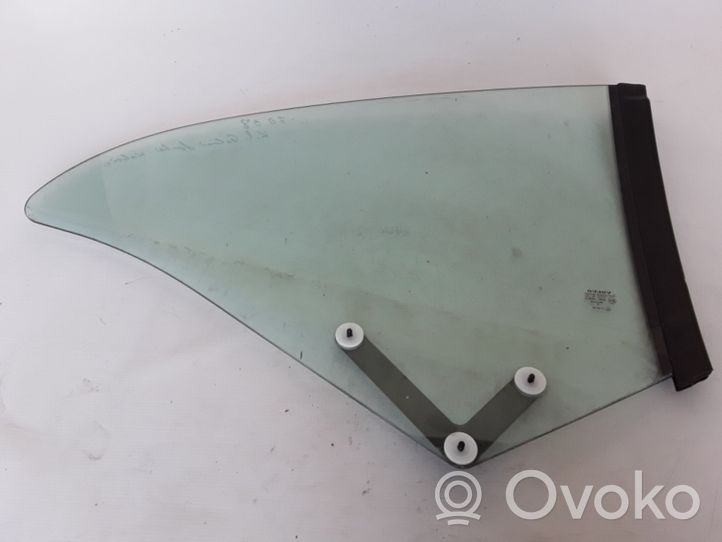 Volvo C70 Fenêtre latérale avant / vitre triangulaire 