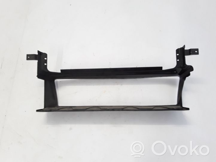 Volvo C70 Intercooler air channel guide 