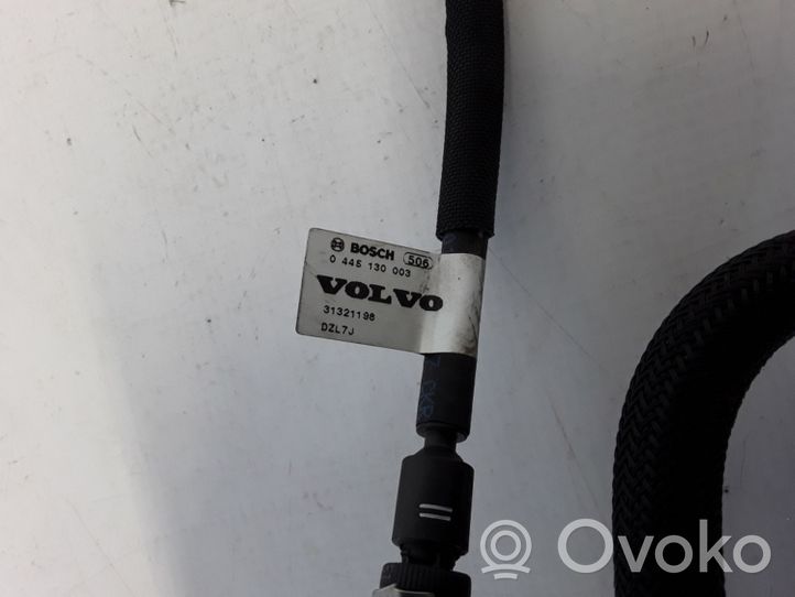 Volvo XC60 Przewód / Wąż przelewowy paliwa 