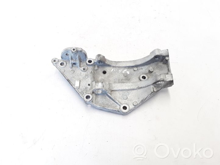 Volvo C30 Generaattorin/laturin kiinnike 9682367380