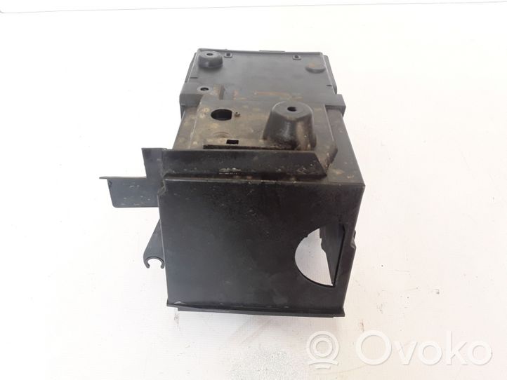 Volvo C30 Staffa di montaggio della batteria 30667941