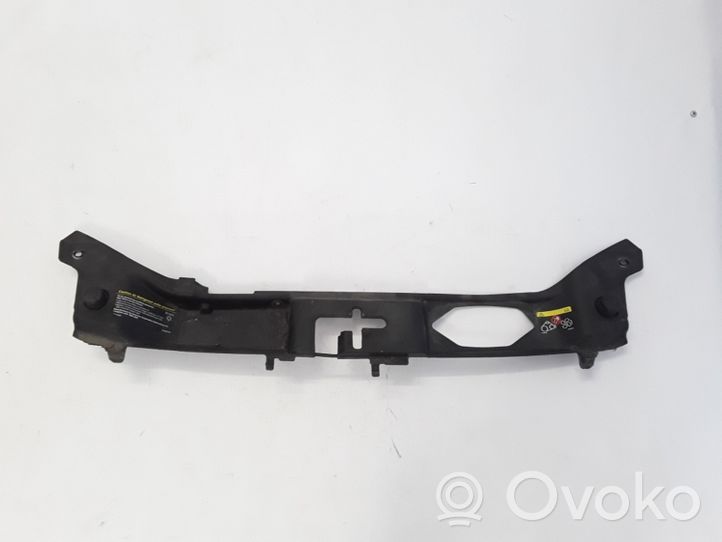 Volvo C30 Konepellin lukituksen muotolista 31217666