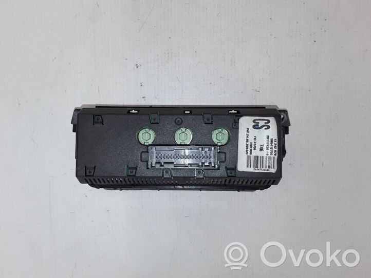 Opel Vivaro Monitori/näyttö/pieni näyttö 565412769