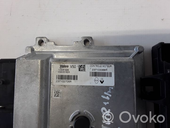 Renault Captur Komputer / Sterownik ECU i komplet kluczy 