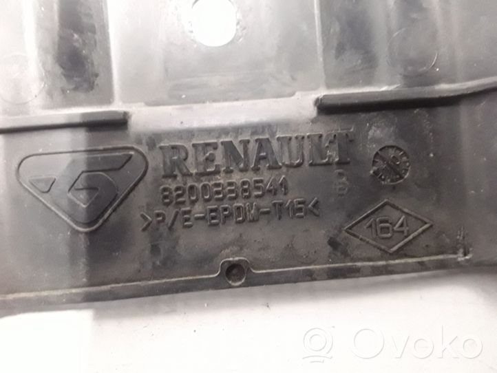 Renault Mascott Grotelės priekinės 8200338541