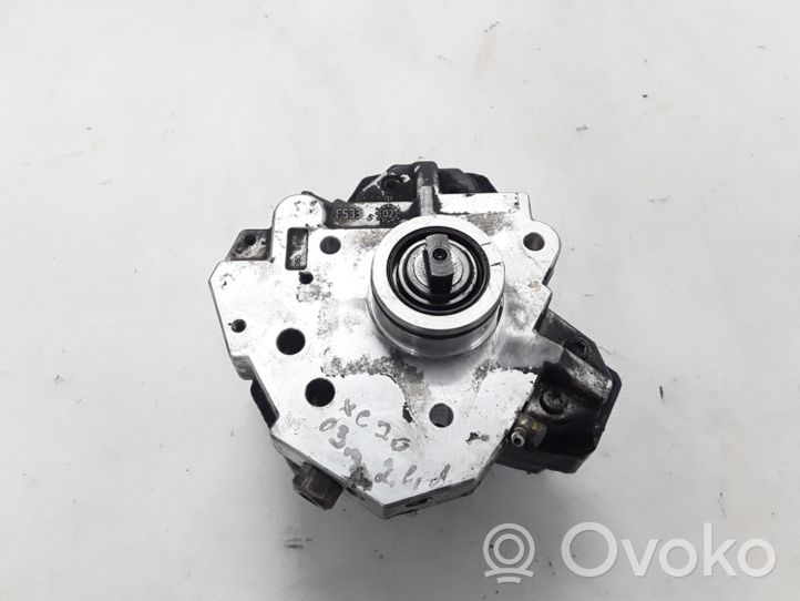 Volvo XC70 Pompe d'injection de carburant à haute pression 8689590