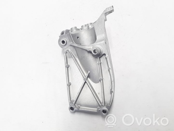 Volvo XC60 Muffler mount bracket/holder 31370633