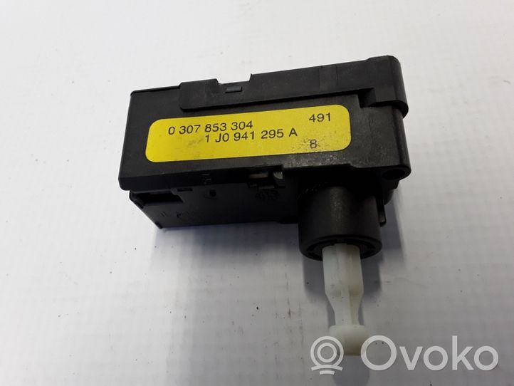 Audi A4 S4 B7 8E 8H Motorino di regolazione assetto fari 1J0941295A