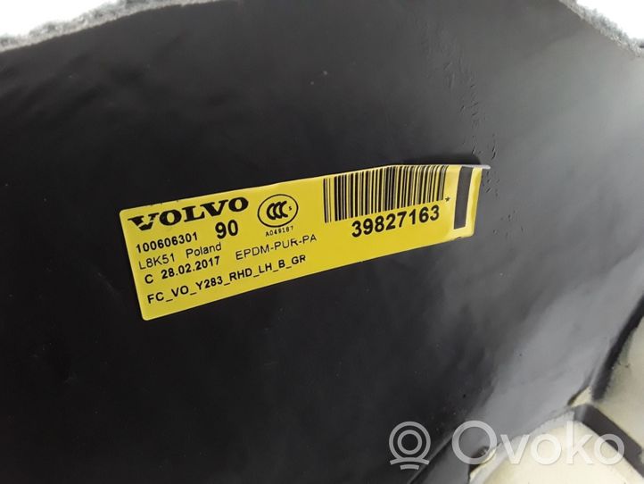 Volvo V60 Wykładzina podłogowa przednia 39827163