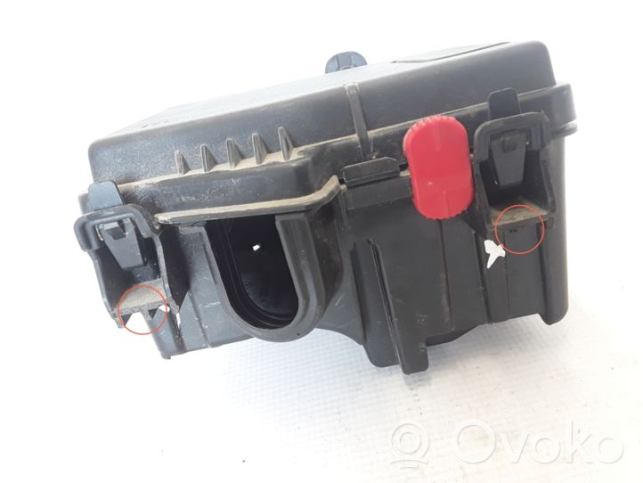 Renault Zoe Fuse module 284B03998R