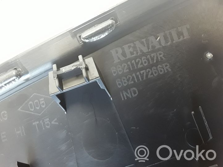 Renault Zoe Ramka deski rozdzielczej 682112617R