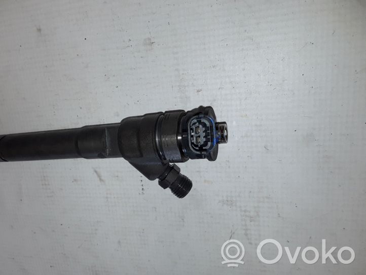 Opel Vivaro Fuel injector 0445110569