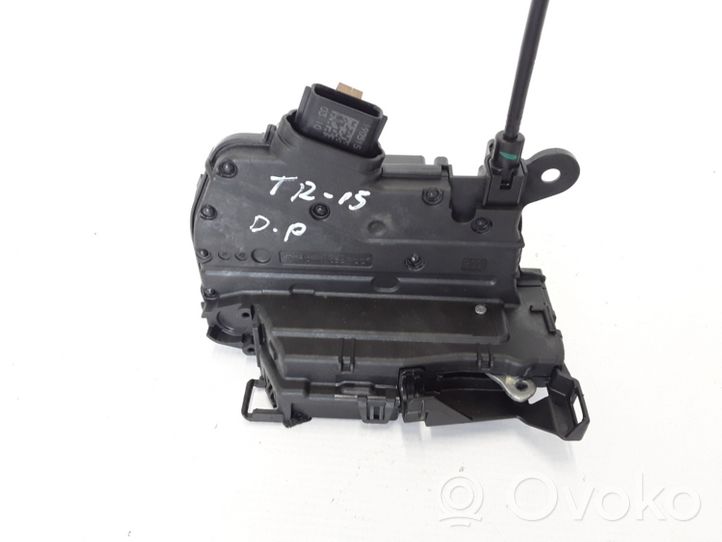 Opel Vivaro Front door lock 805027088R